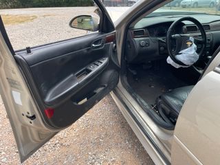 2011 Chevrolet Impala LT Fleet - Driver's Front Door Image